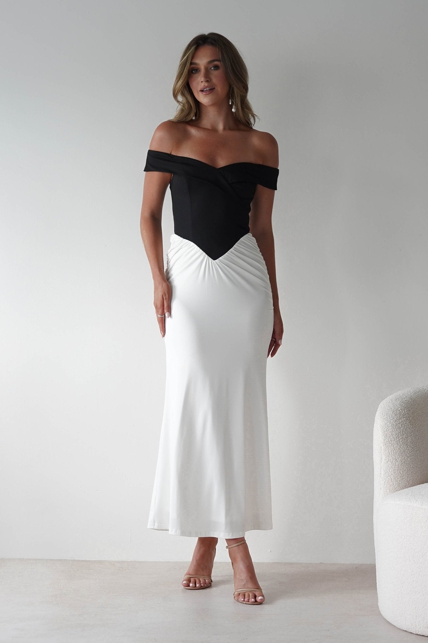 Abellina Bodycon Mixi Dress | White/Black | Oh Hello Clothing | XS (6)