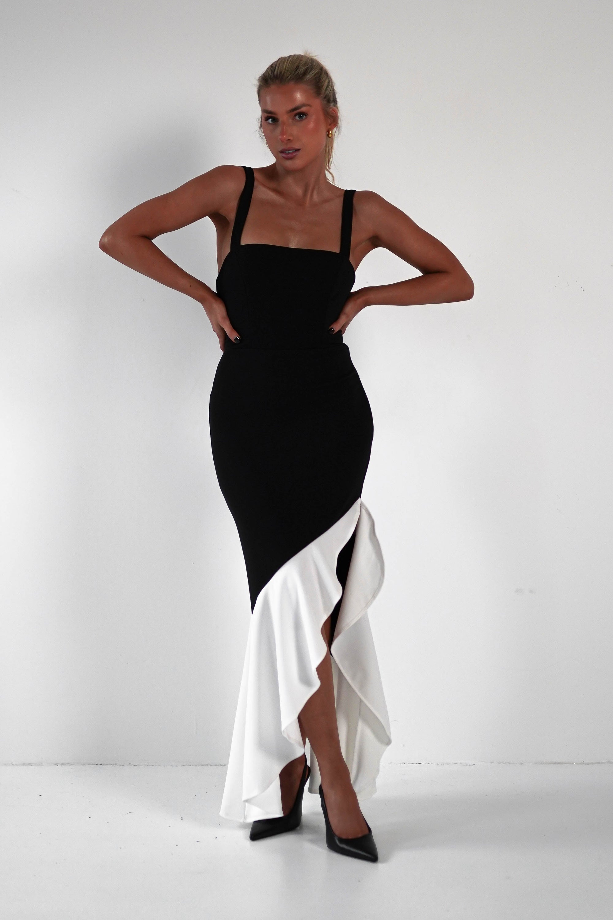 Amelia Contrast Maxi Dress | Black/White | Oh Hello Clothing | XS (6)