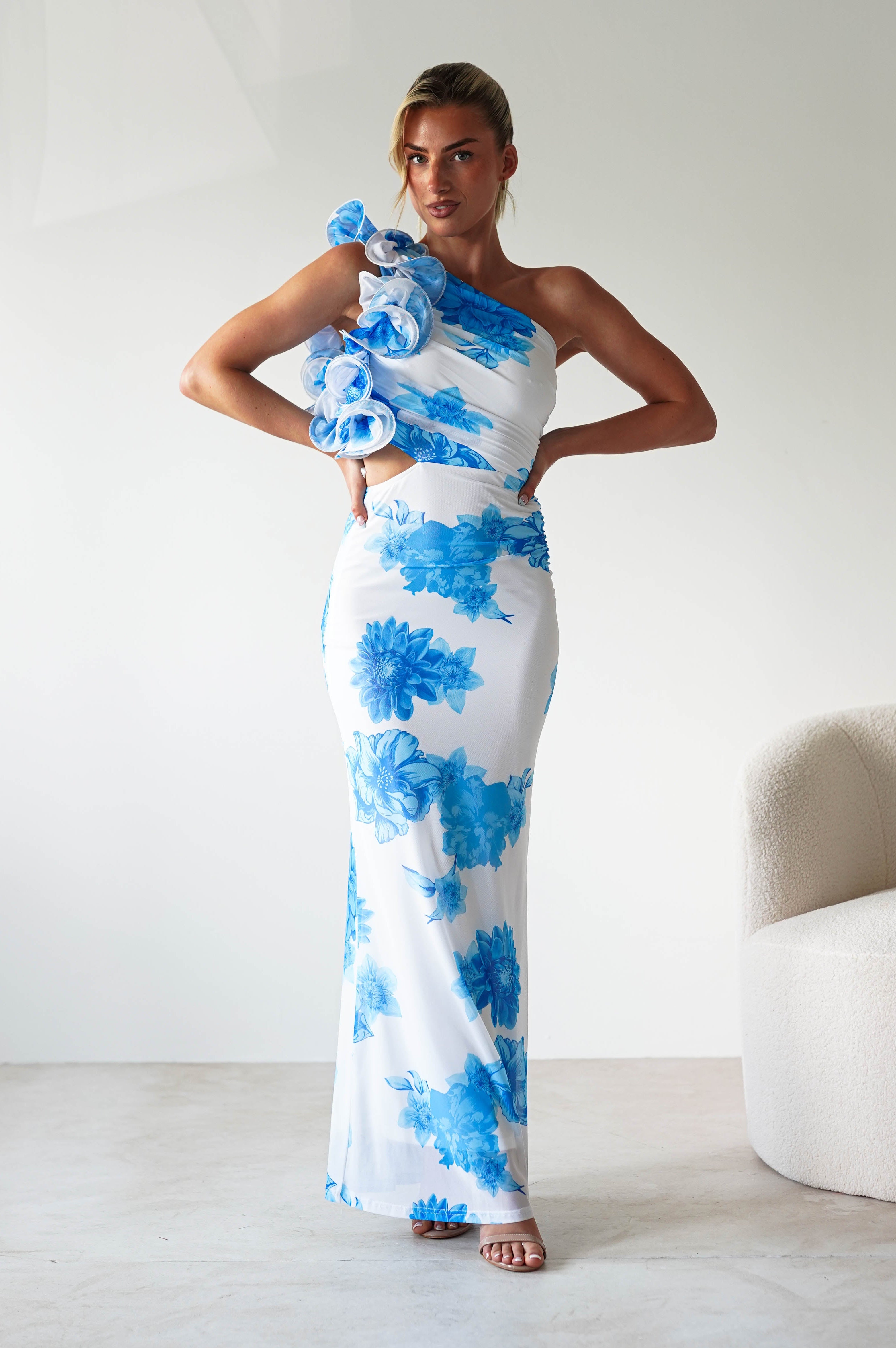 Rhia Ruffle Floral Maxi Dress | Blue/White | Oh Hello Clothing | XS (6)