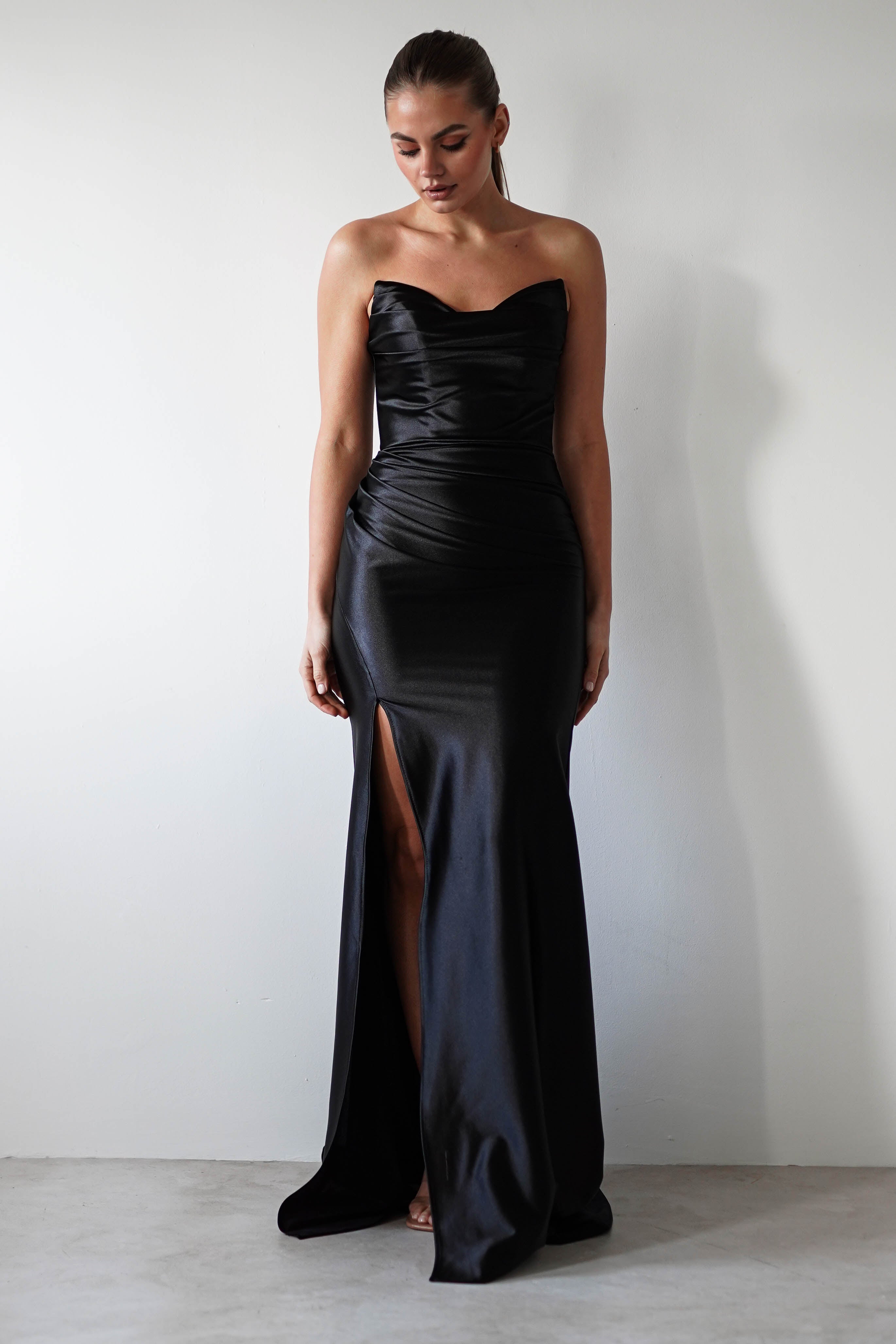 Venice Strapless Bodycon Gown | Black