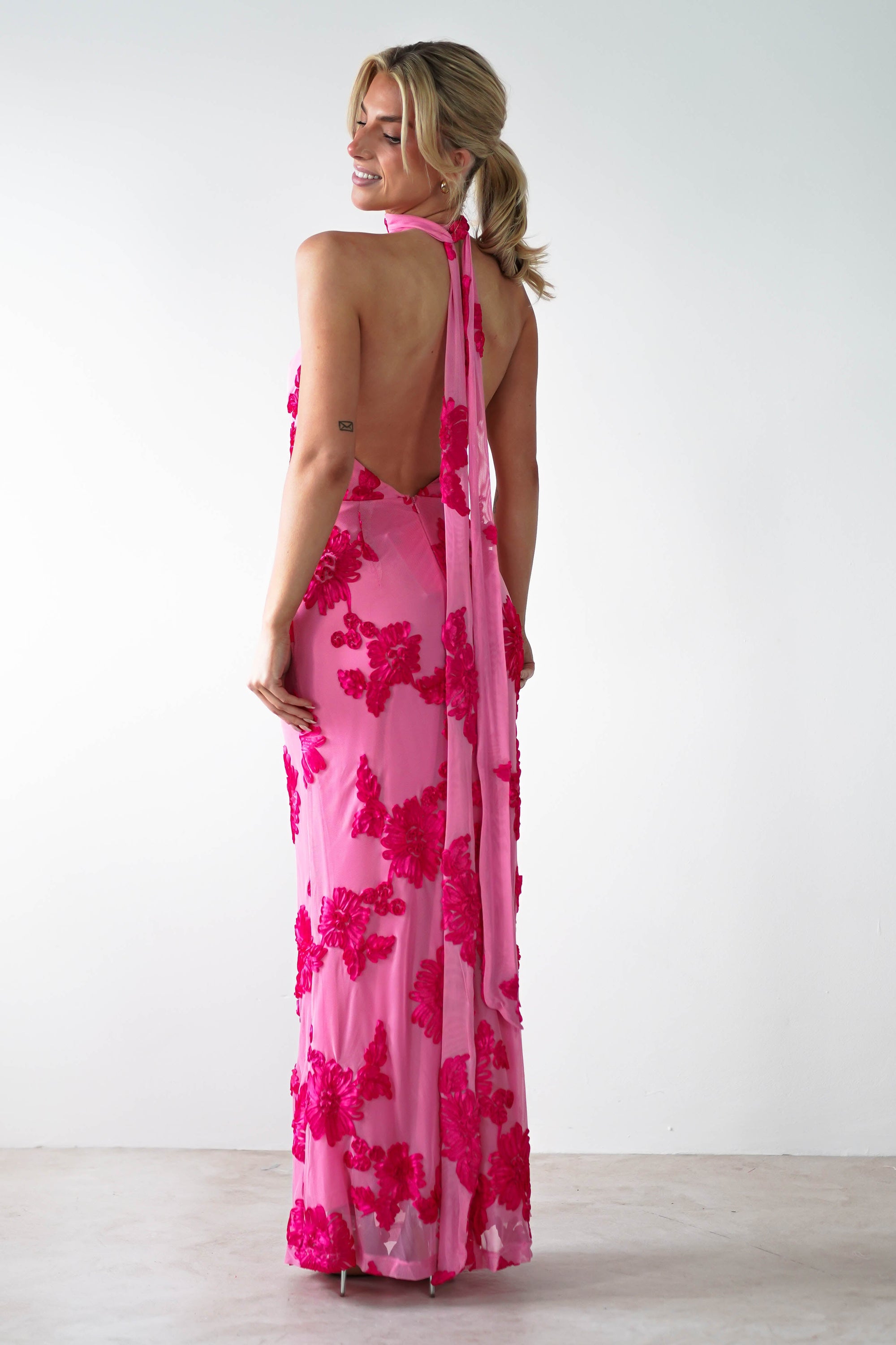 Halsey Tie Back Maxi Dress | Pink Print - Oh Hello Clothing