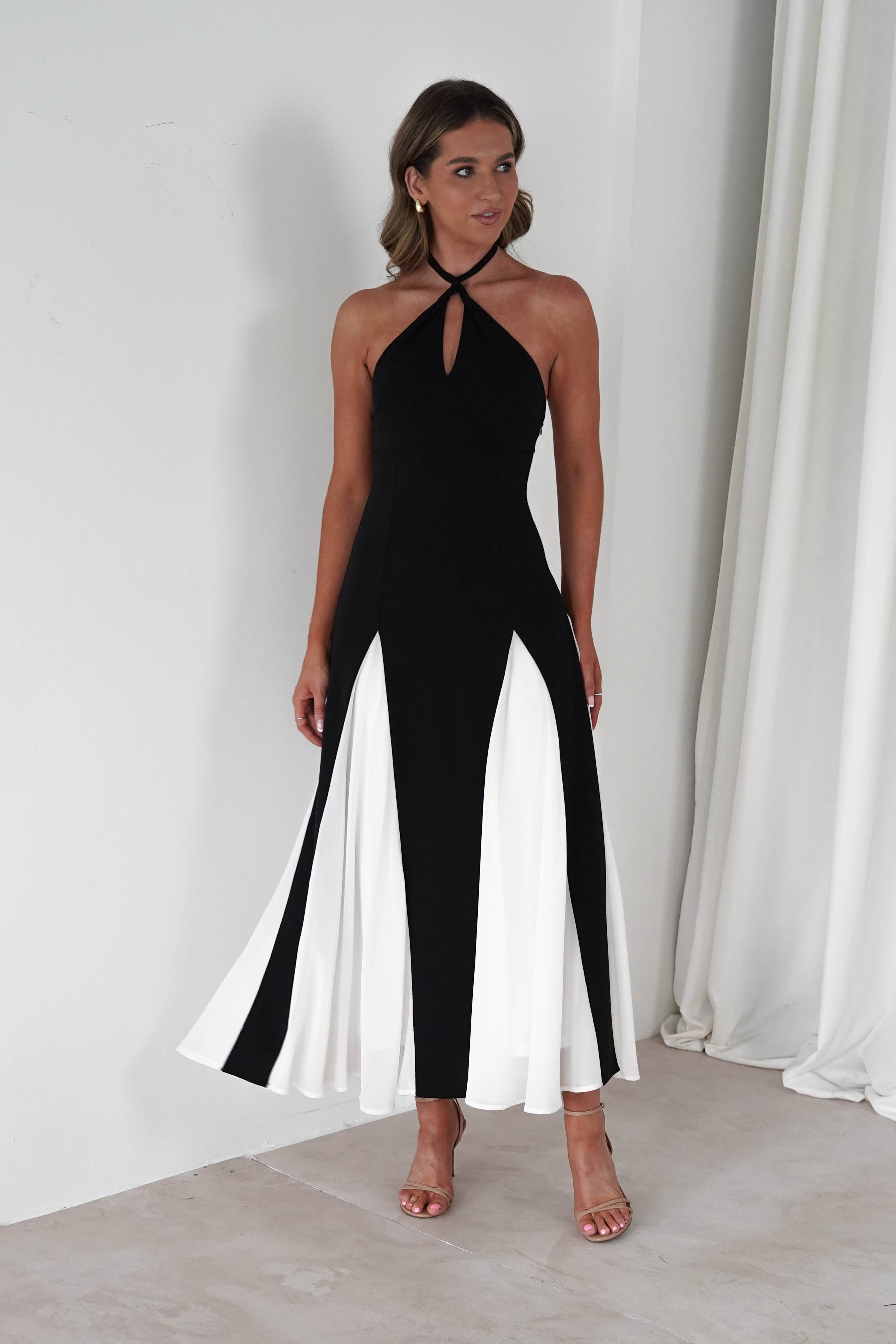 FACTORY Dresses 1*DONE -JY25242-SAMPLE HALTER NECK DESIGN WITH BLACK AND WHITE PANELS