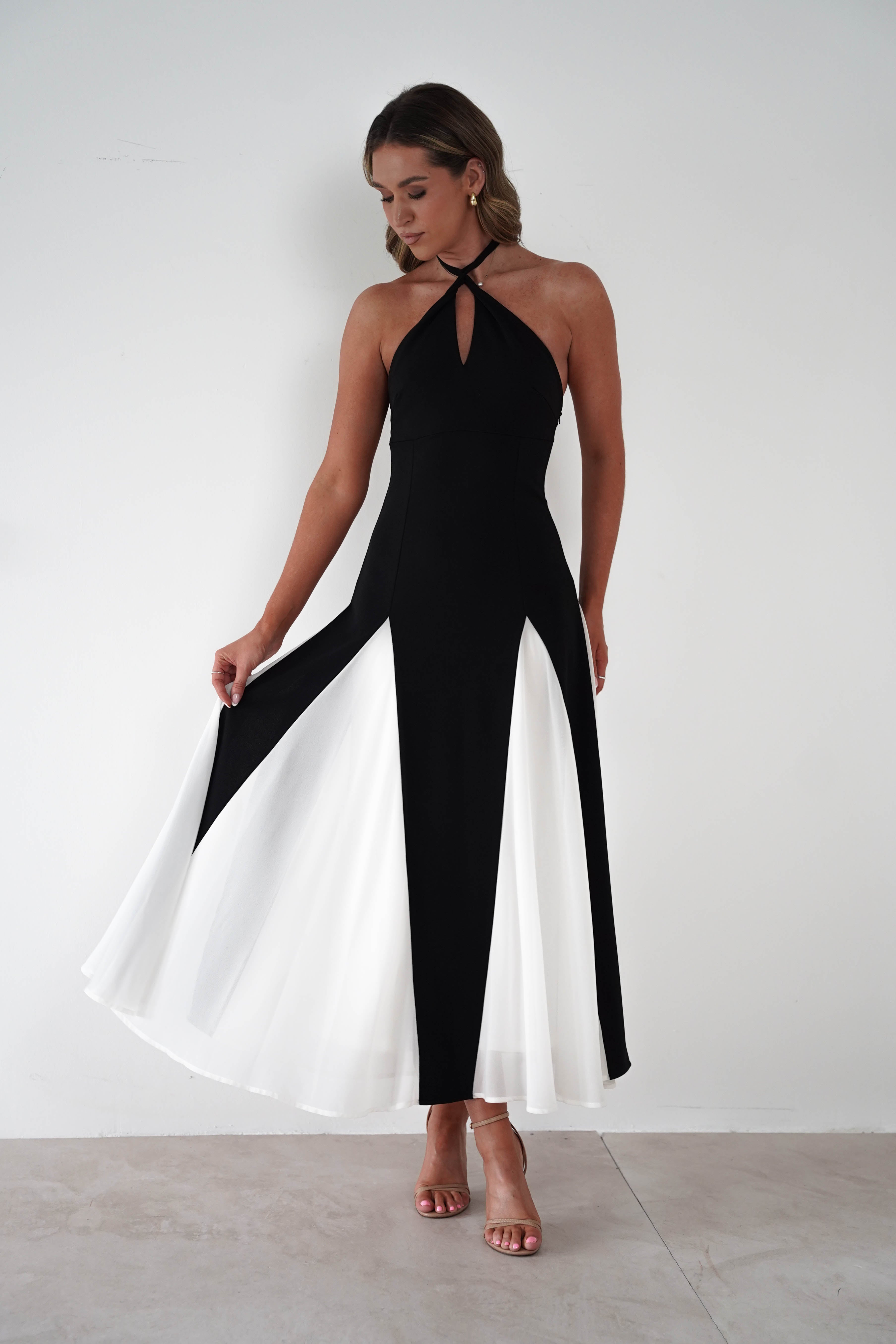 FACTORY Dresses 1*DONE -JY25242-SAMPLE HALTER NECK DESIGN WITH BLACK AND WHITE PANELS