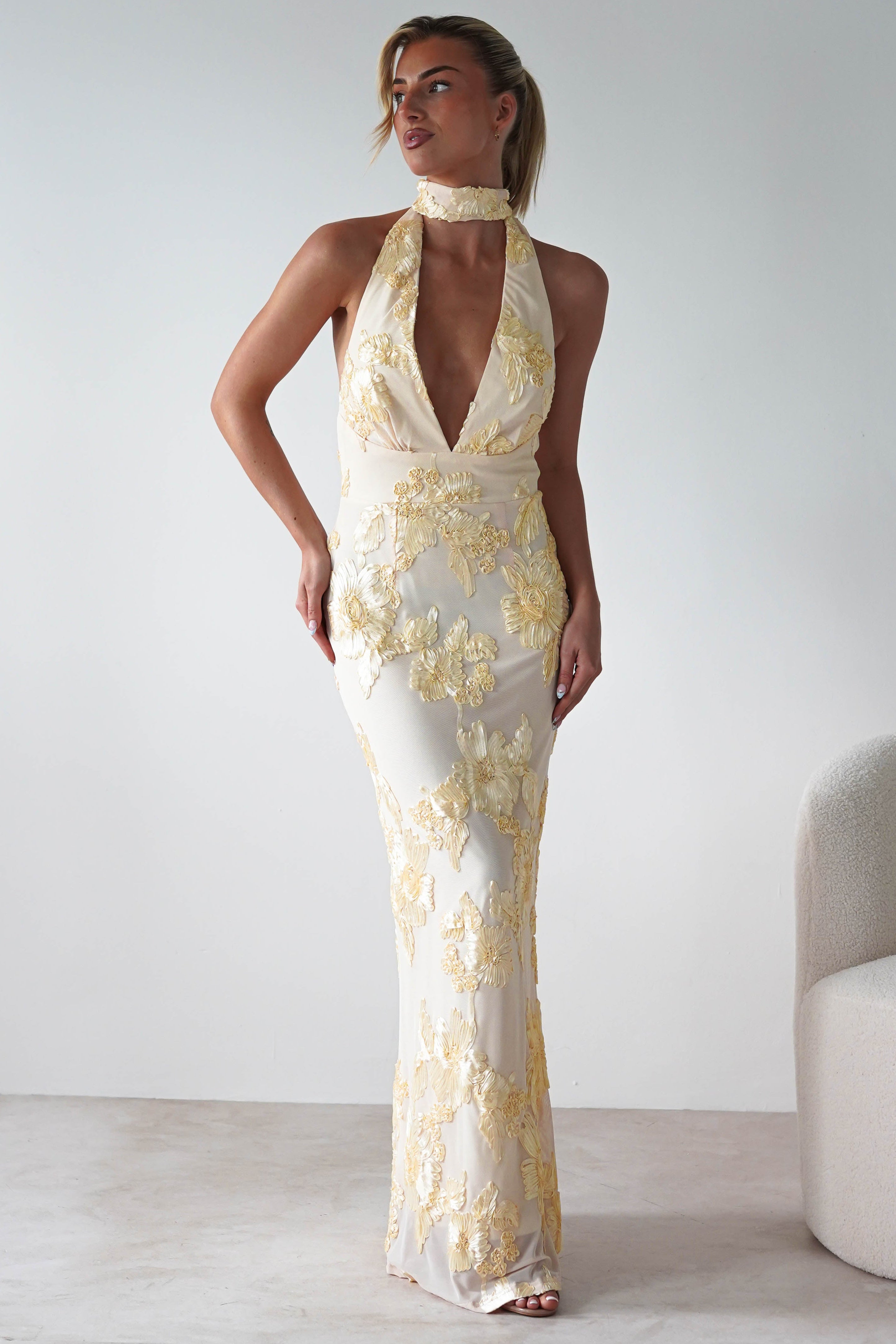 Halsey Tie Back Maxi  | Light Yellow | Wedding Guest es