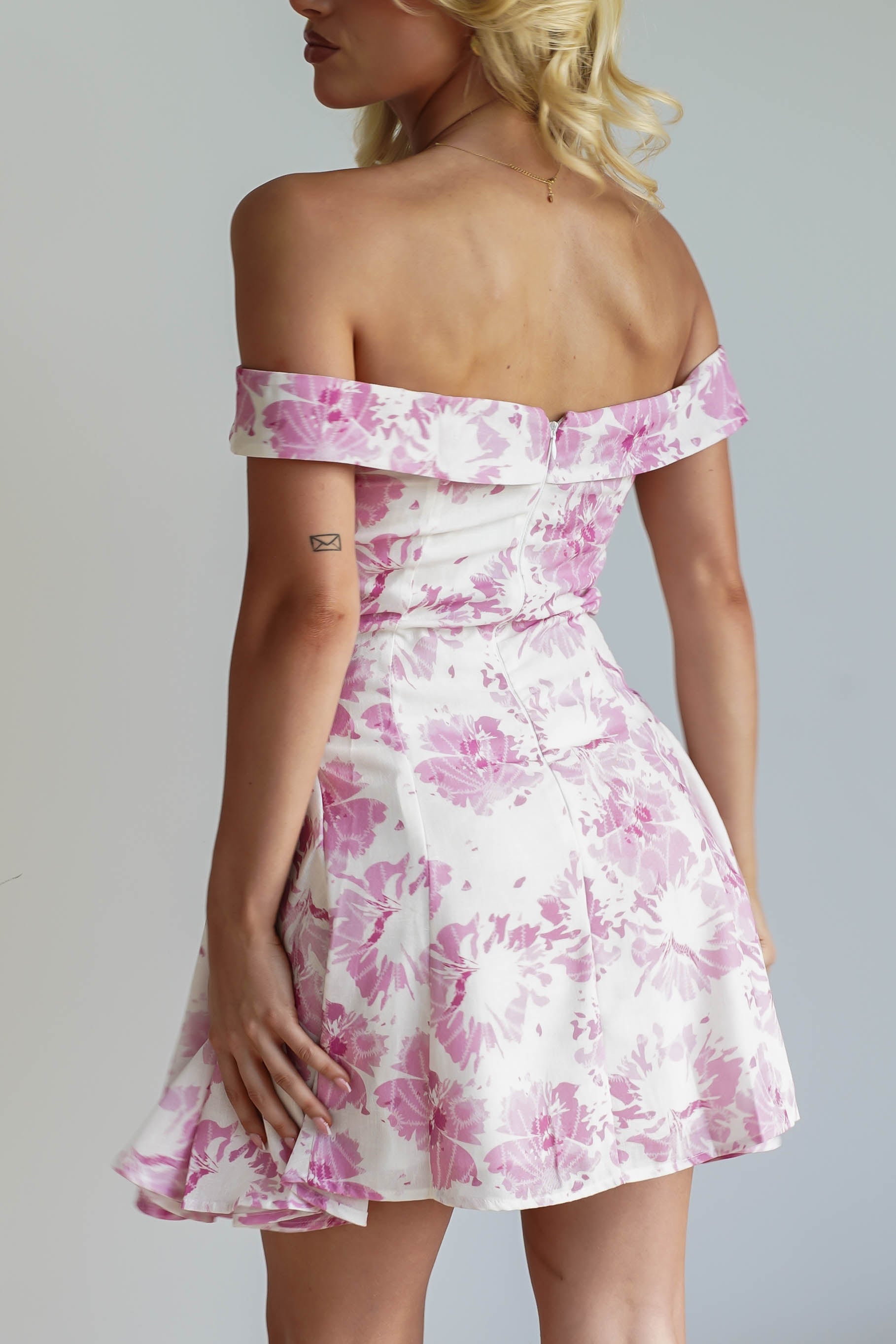 Hollie Floral Mini Dress | Pink Print | Oh Hello Clothing | XS (6)