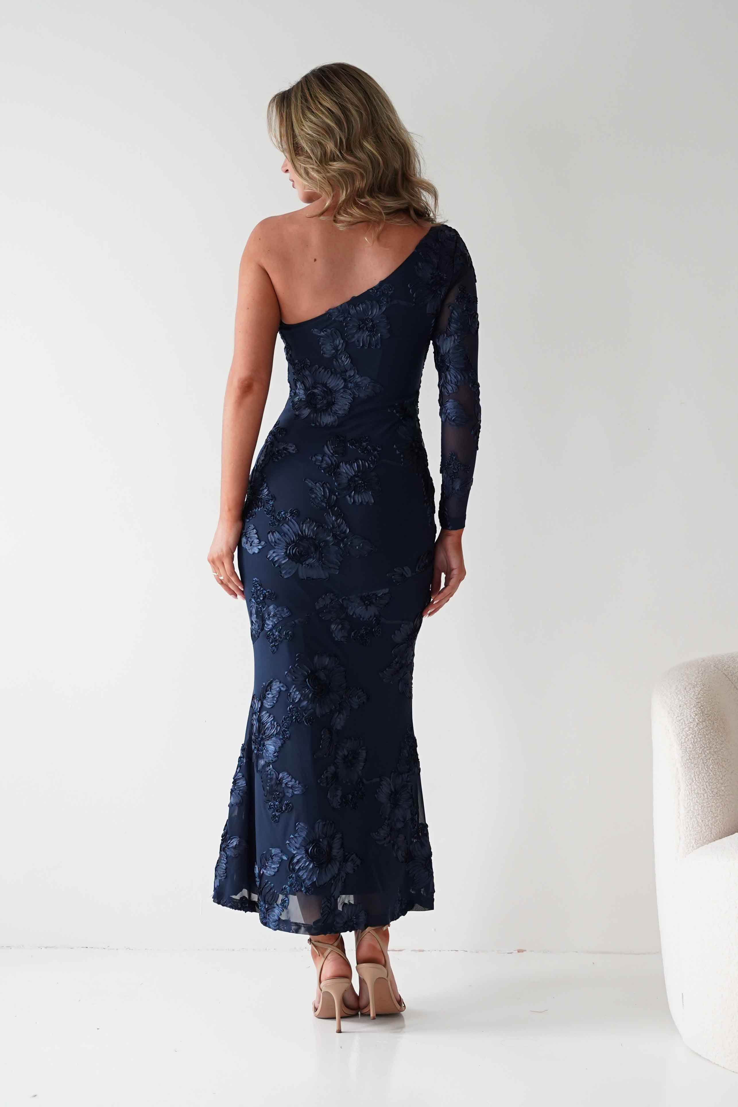 SASHA Dresses Saphira One Sleeve Maxi Dress | Navy Textured