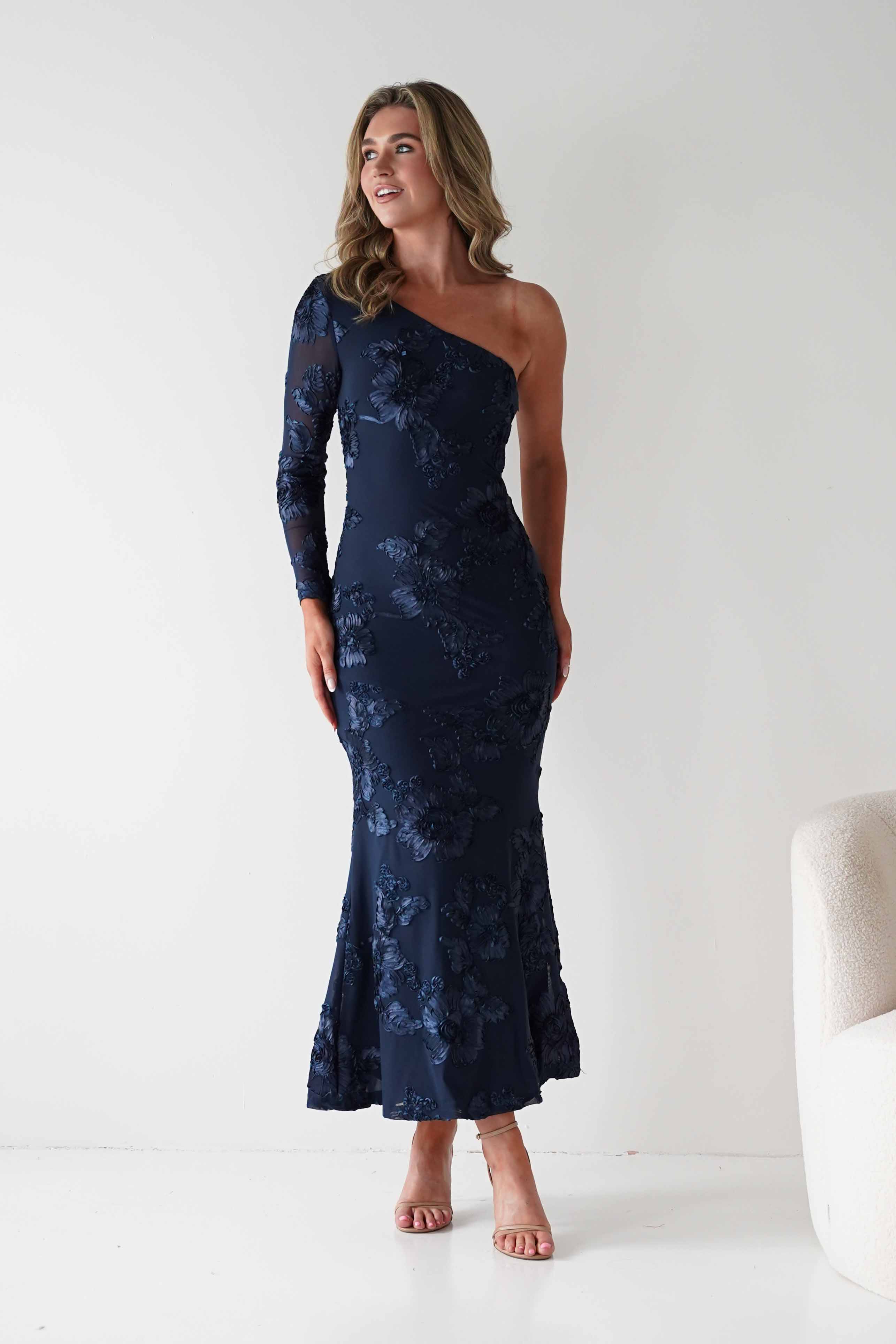 SASHA Dresses Saphira One Sleeve Maxi Dress | Navy Textured