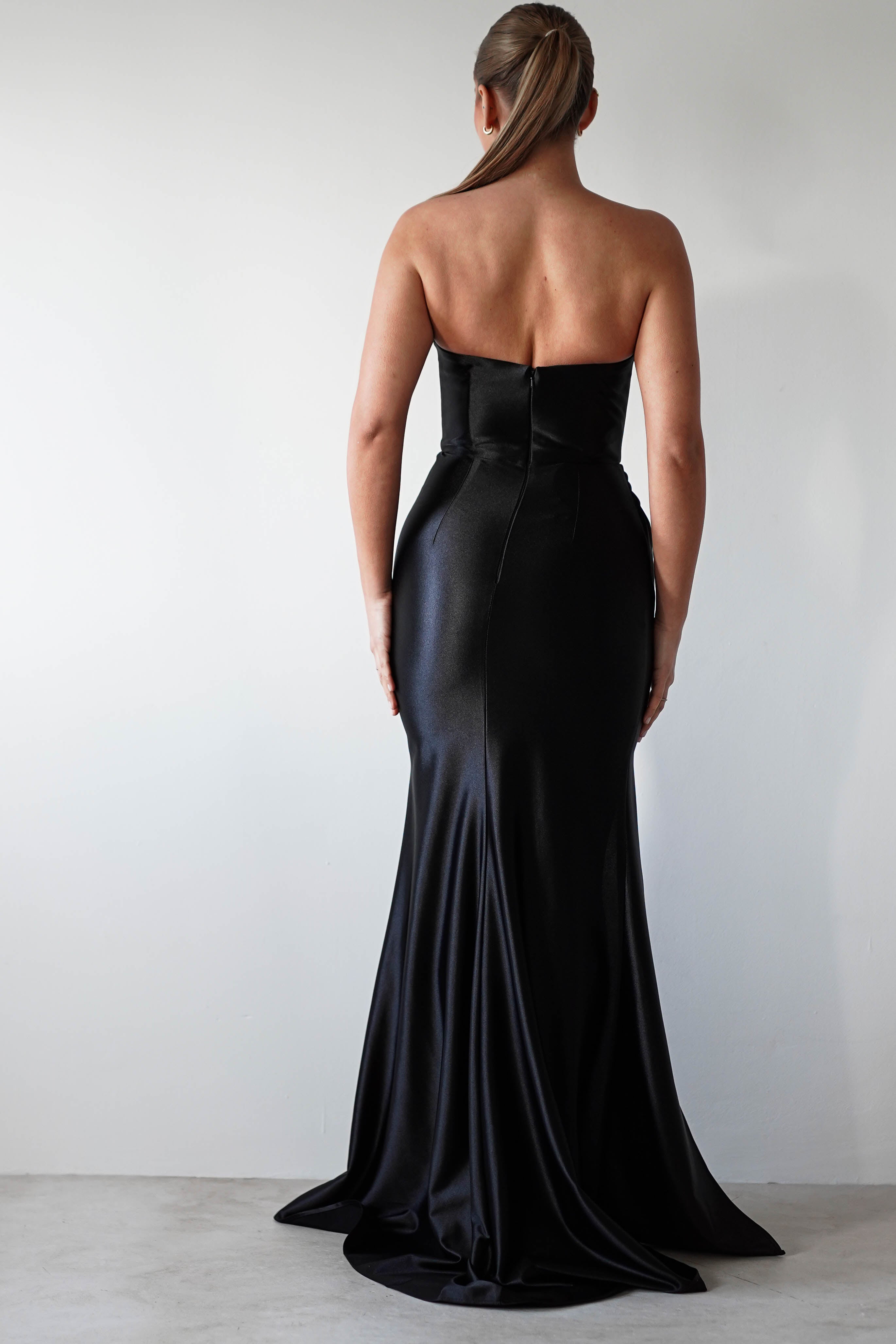 Venice Strapless Bodycon Gown | Black